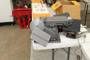 lot 20 image: Belt Sander