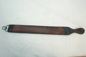 Razor sharpening strap