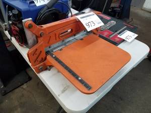 lot 973 image: Hermes Metal Shear