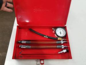 lot 1057 image: Snap-on Vacuum Test Kit  with Case