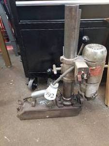 lot 992 image: Black & Decker Magnetic Clamp 649