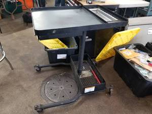 lot 987 image: Snap-on Metal Rolling Workbench