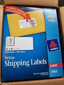 lot 1079 image: Lot of Shipping Labels