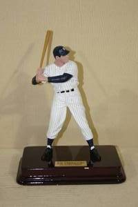 lot 147 image: Joe DiMaggio Desktop Figure