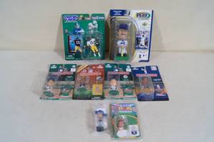 lot 145 image: Assorted Sports Action Figures - Starting Lineup, Headliners