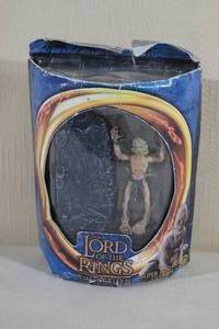 lot 150 image: Lord of the Rings Super Poseable Gollum Action Figure