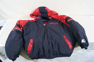 lot 137 image: Vintage Chicago Bulls Starter Jacket