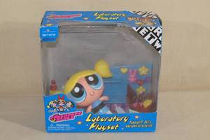 lot 50 image: Powerpuff Girls Laboratory Playset