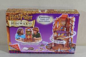 lot 43 image: Harry Potter Adventure Through Hogwarts Electronic 3D Game