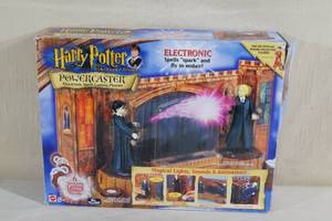 lot 44 image: Harry Potter Powercaster Electronic Spell Casting Playset