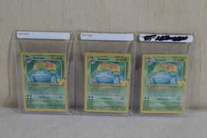 lot 17 image: Pokemon Celebrations Venusaur Holo Rare Cards