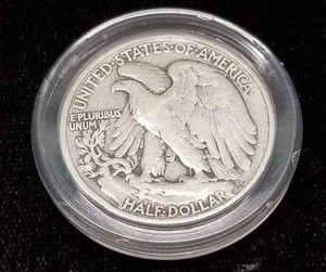 1942 WALKING LIBERTY HALF DOLLAR IN AIRTITE