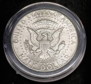 1968-D 40% SILVER KENNEDY HALF DOLLAR IN AIRTITE