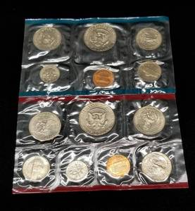 1980 US MINT SET IN ORIGINAL PACKAGING 13 COIN SET
