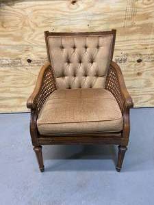 lot 60 image: Chair