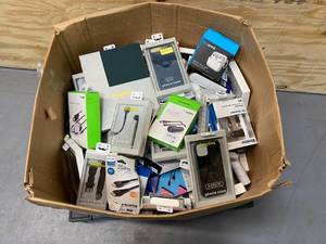 lot 68 image: Box Full Of Electronics Related Items