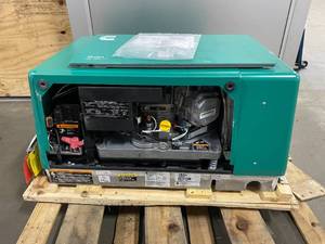 lot 101 image: CUMMINS ONAN RV QG 6500 LP - 6.5HGJAB-904 - 6.5kW RV Generator (LP)