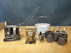 lot 1014 image: Metal Scrap Made Crane, Front End Loader and Piano Man Music Box