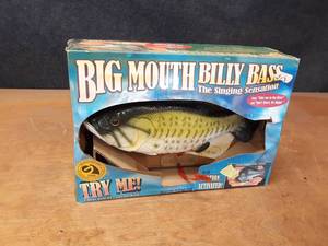 lot 1015 image: Big Mouth Billy Bass In Original Box