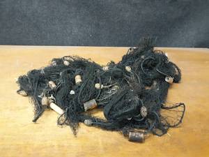 lot 1041 image: Vintage Fishing Net - Cork Floats