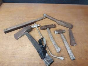 lot 1048 image: Lot of (7) Antique Hammers  Mauls and More