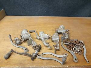 lot 1057 image: Lot of Vintage Meat Grinders and Parts
