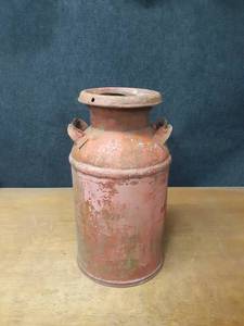 lot 1059 image: Vintage Steel Milk Can w Cover - About 24 Tall