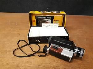 lot 1063 image: Vintage KODAK XL360 Movie Camera in Original Box