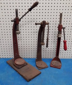 lot 1075 image: Lot of (3) Bottle Cappers