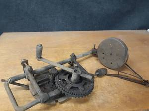 lot 1104 image: Antique Homemade Drill Press - Uses Connecting Rods and Clutch Plate