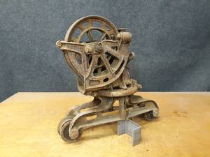 lot 1113 image: Cast Iron Barn Trolley - Measures about 21 x 20