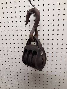 lot 1137 image: Vintage Triple Steel Pulley - Overall about 11 x 4 x 3-12