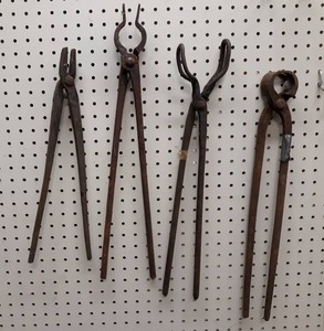 lot 1139 image: Lot of (4) Blacksmith Tools