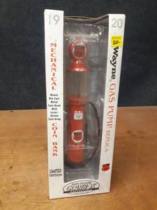 lot 1154 image: Gearbox Phillips 66 Visible Gas Pump Mechanical Coin Bank  - Box is about 15-12 Tall