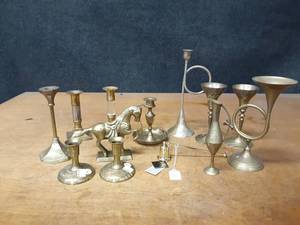 lot 1173 image: Vintage and Modern Brass Dcor