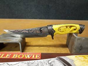 lot 1197 image: Eagle Bowie Knife - Overall about 11 Long