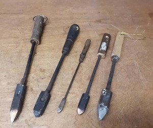 lot 1208 image: Lot of (5) Soldering Irons