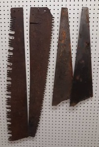 lot 1320 image: Lot of (4) Vintage Saws - Range from 38 to 26 Long