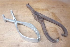 lot 1369 image: Aluminum Tongs and Large Steel Puller - Aluminum Tongs are about 15 Long