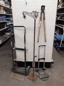 lot 1379 image: Floor Lamp w Cast Iron Base, Clipper and Dollies