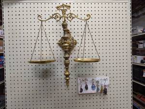 lot 1269 image: Wall Mounted Balance Scale and 6 Wire Wrapped RockGlass Ornaments