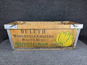 lot 1284 image: Vintage Duluth Wholesale Grocers Banana Box - Measures 34-12 long x 15-14 wide x 13 deep