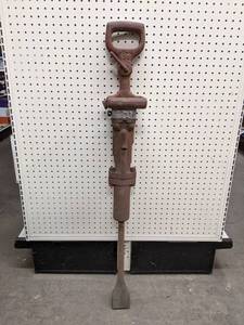 lot 1295 image: Antique Ingersoll Rand Pneumatic Jack Hammer - MT4-3 22
