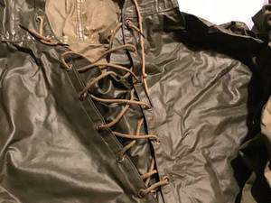 lot 679 image: US Navy Clothing and Etc.