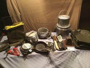 lot 680 image: Green Canvas Military Camping Set