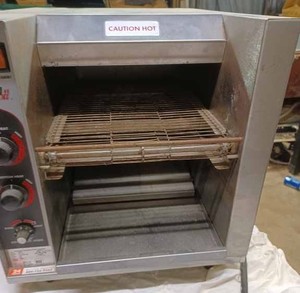 lot 19 image: APW Wyott Model AT-10 Express Commercial Radiant Conveyor Toaster