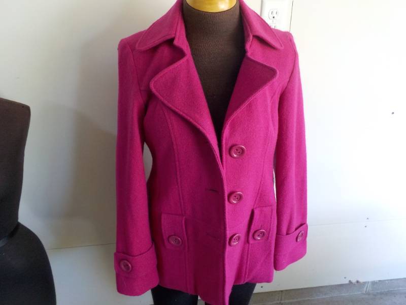 Relativity size L Winter Jacket...