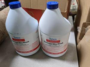 (2) 1 Gallon Sysco Classic Germicid...