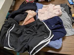 Ladies Name Brand Clothing (M) See...