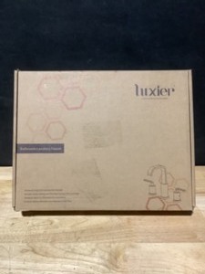 lot 17 image: LUXIER Contemporary 8 in. Widespread 2-Handle Bathroom Faucet with Pop-Up Drain in Chrome. See Pictures